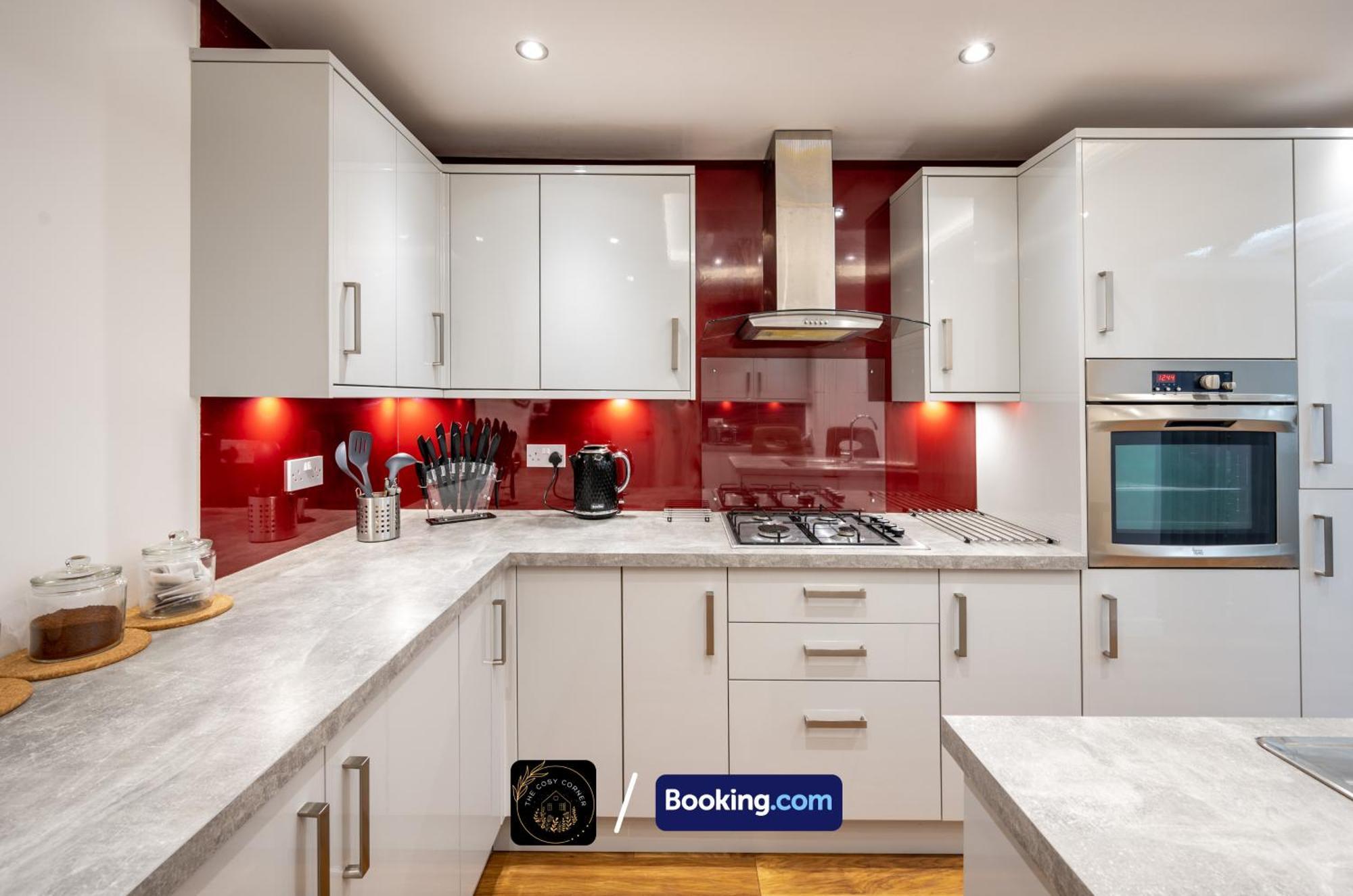 דירות מנצ'סטר Cosy 3-Bed House, Garden & Free Parking In Stretford מראה חיצוני תמונה