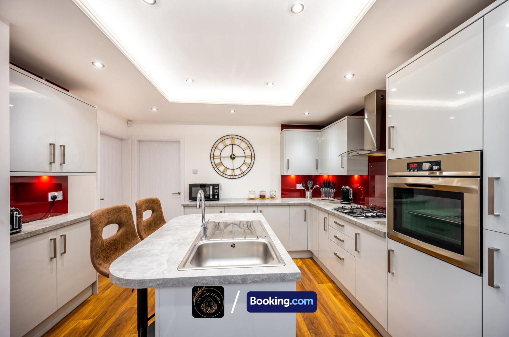דירות מנצ'סטר Cosy 3-Bed House, Garden & Free Parking In Stretford מראה חיצוני תמונה