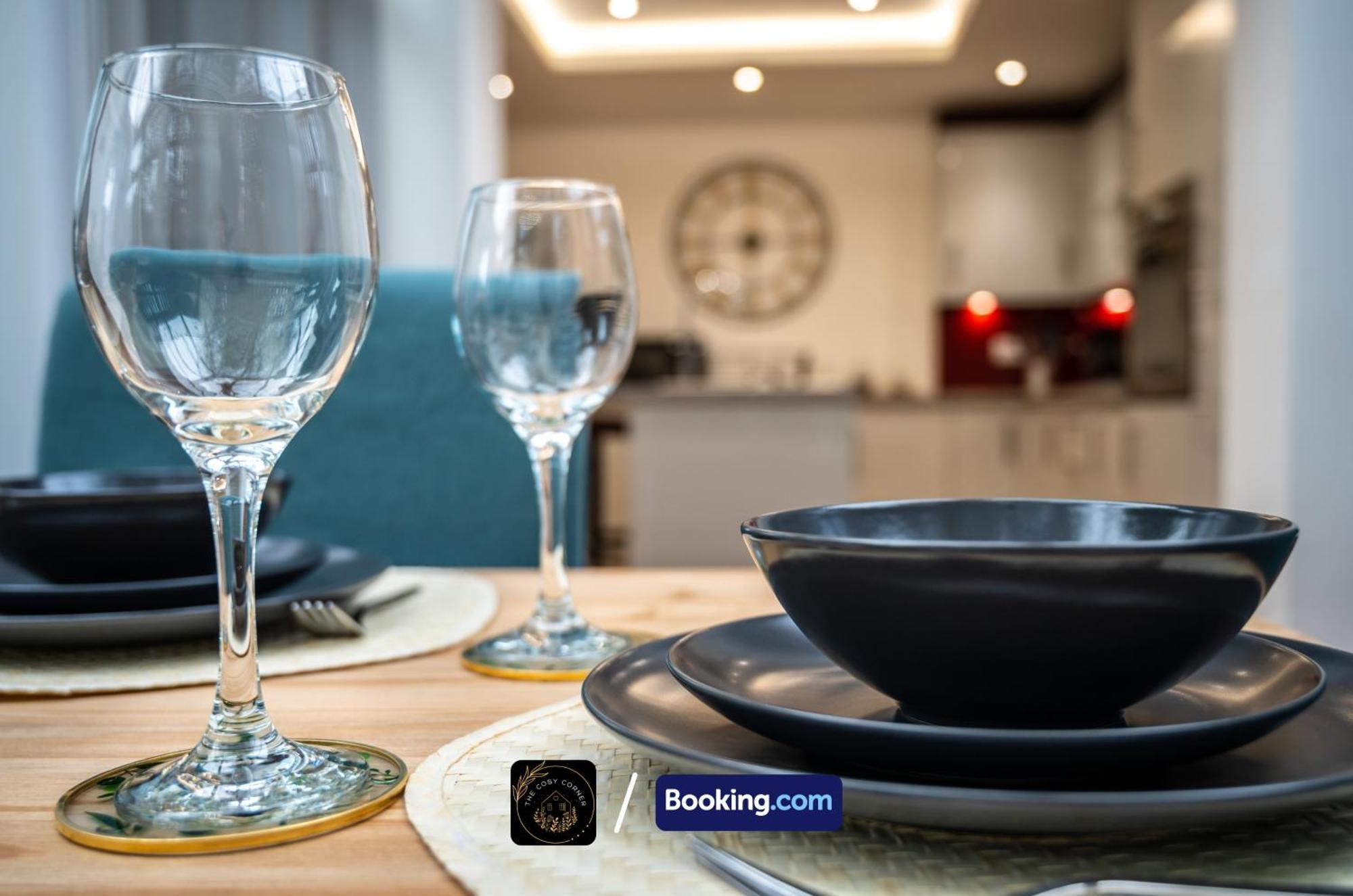 דירות מנצ'סטר Cosy 3-Bed House, Garden & Free Parking In Stretford מראה חיצוני תמונה