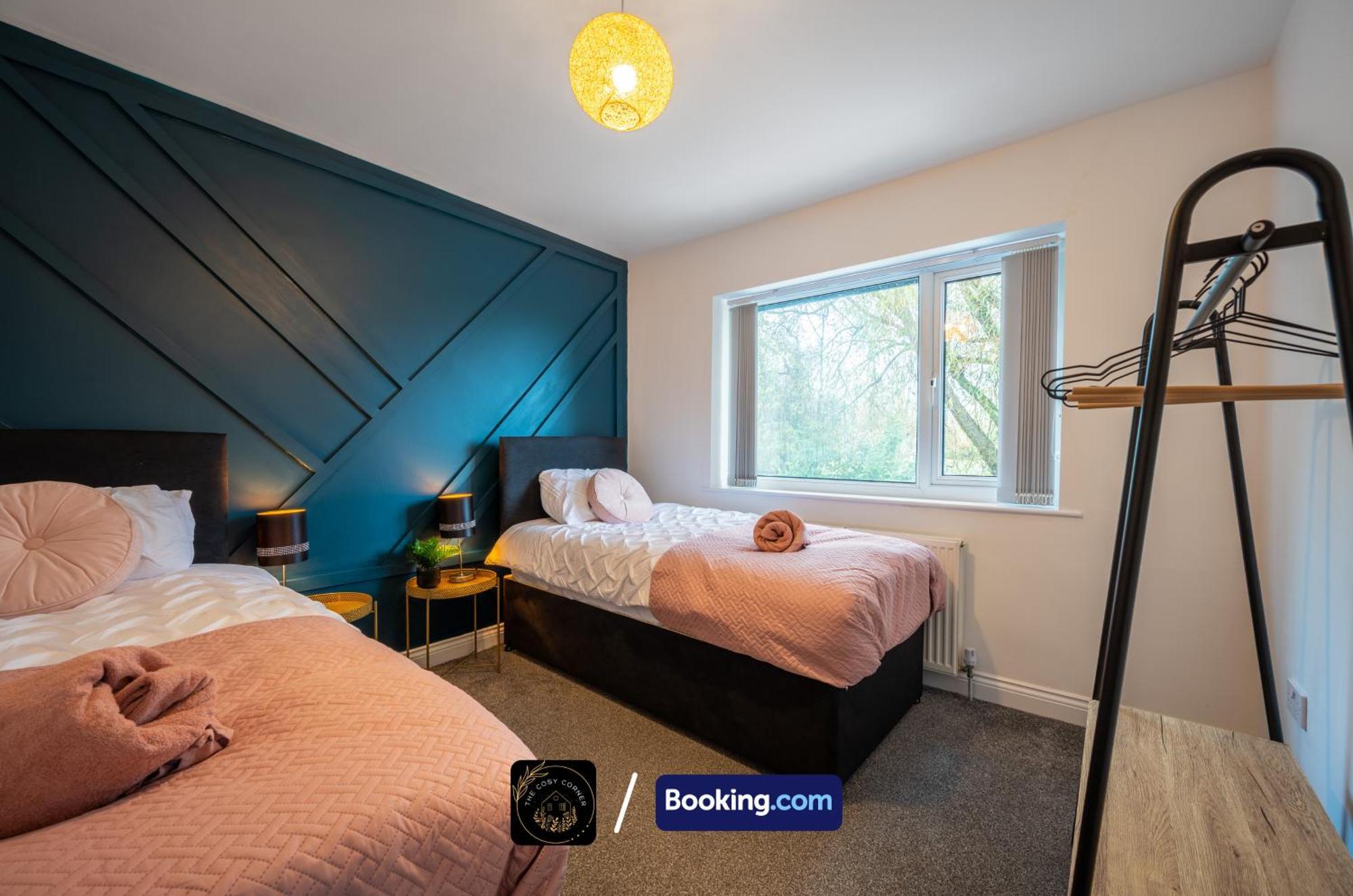 דירות מנצ'סטר Cosy 3-Bed House, Garden & Free Parking In Stretford מראה חיצוני תמונה